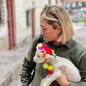 Meet your Posher, Lourdes